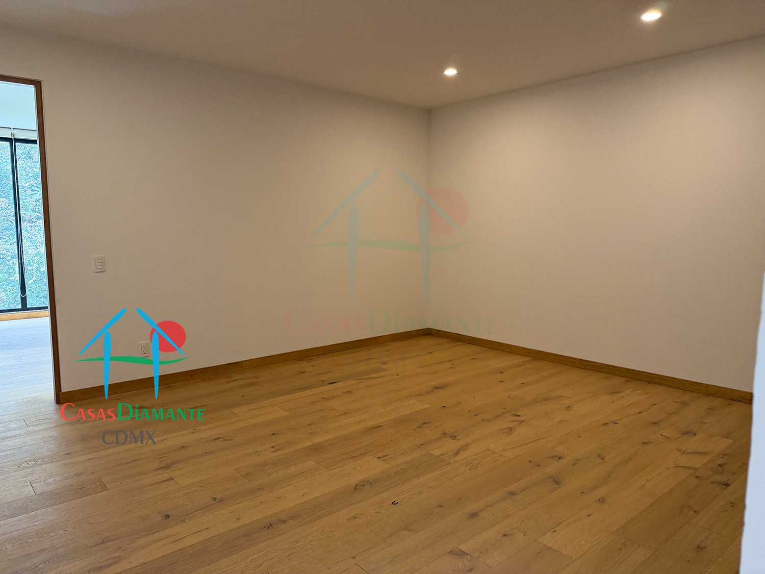 Las Aguilas Ursus AJA - Sala de TV 2 Las Aguilas Ursus AJA - Sala de TV 2